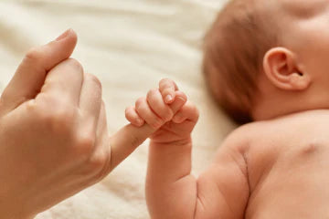 How to Keep Infants Cool During a Heatwave: Essential Summer Care Tips for Parents